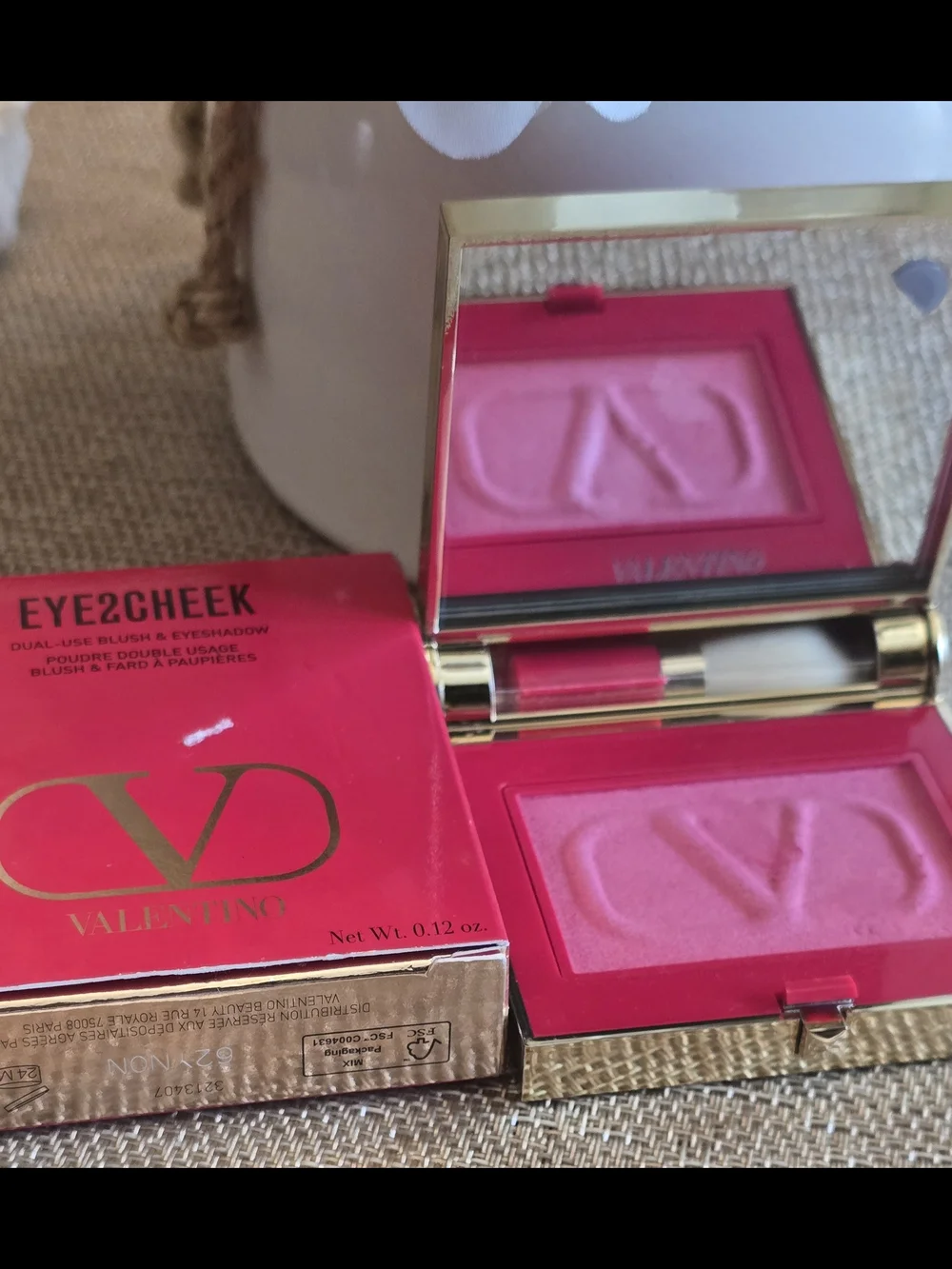 Valentino Eye2Cheek Dual-Use Blush & Eyeshadow in 02 Very Rose NIB✨ FREE GIFT✨